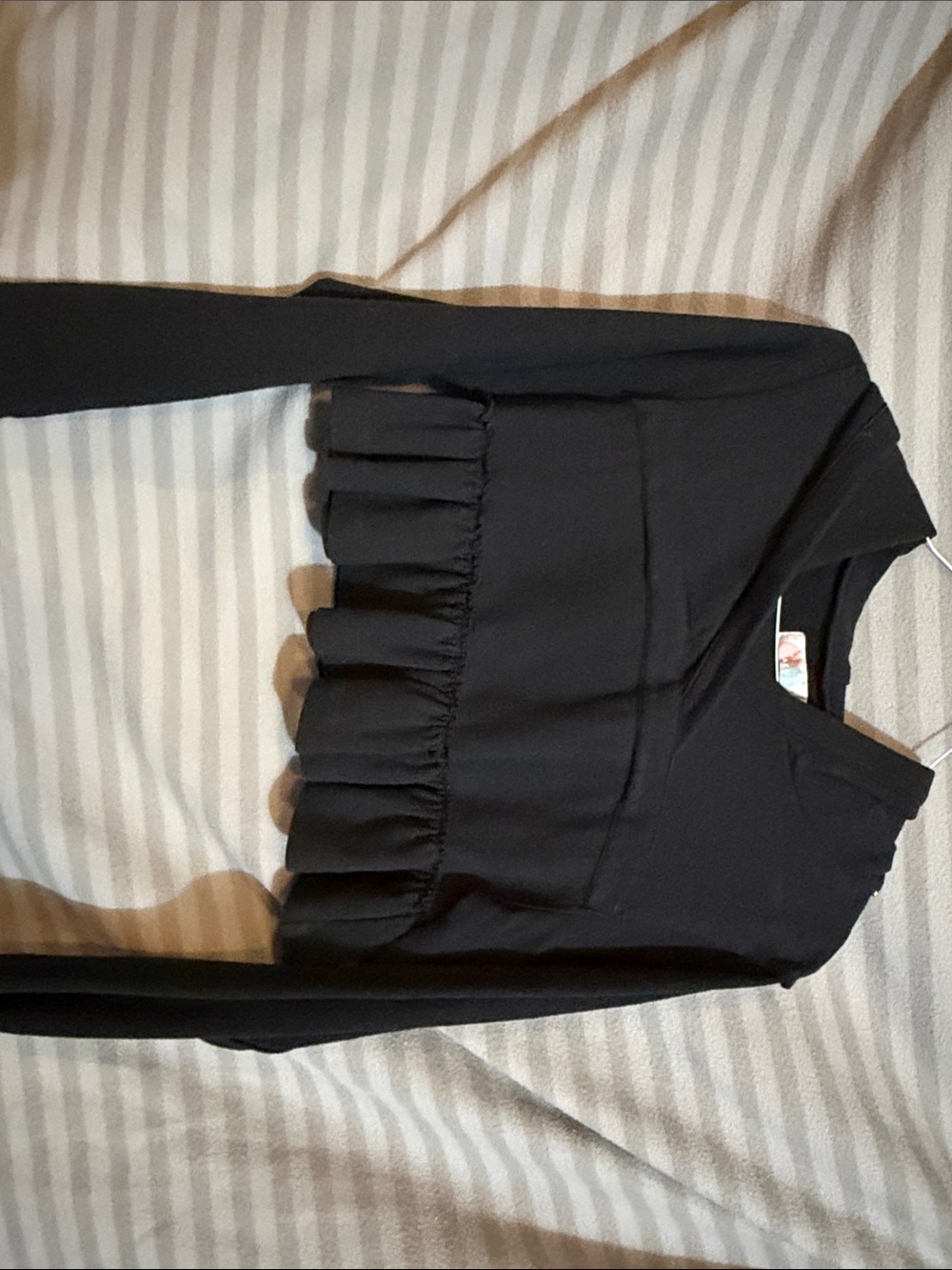 Black Ruffle-Hem Long Sleeve Cropped Sweatshirt